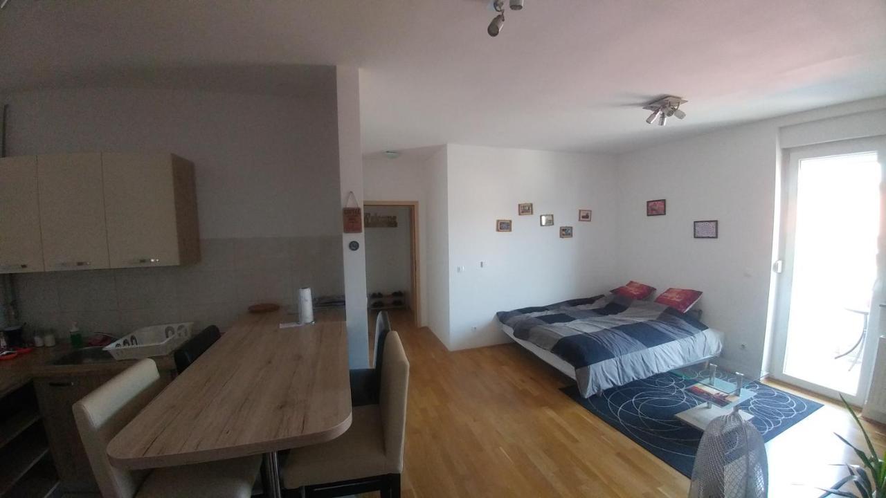 Apartment Daphnia Загреб Екстер'єр фото